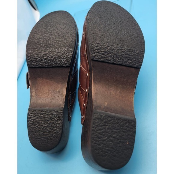 Michael by Michael Kors Brown Mules with Brass Stud Size 8.5M - Picture 4 of 7